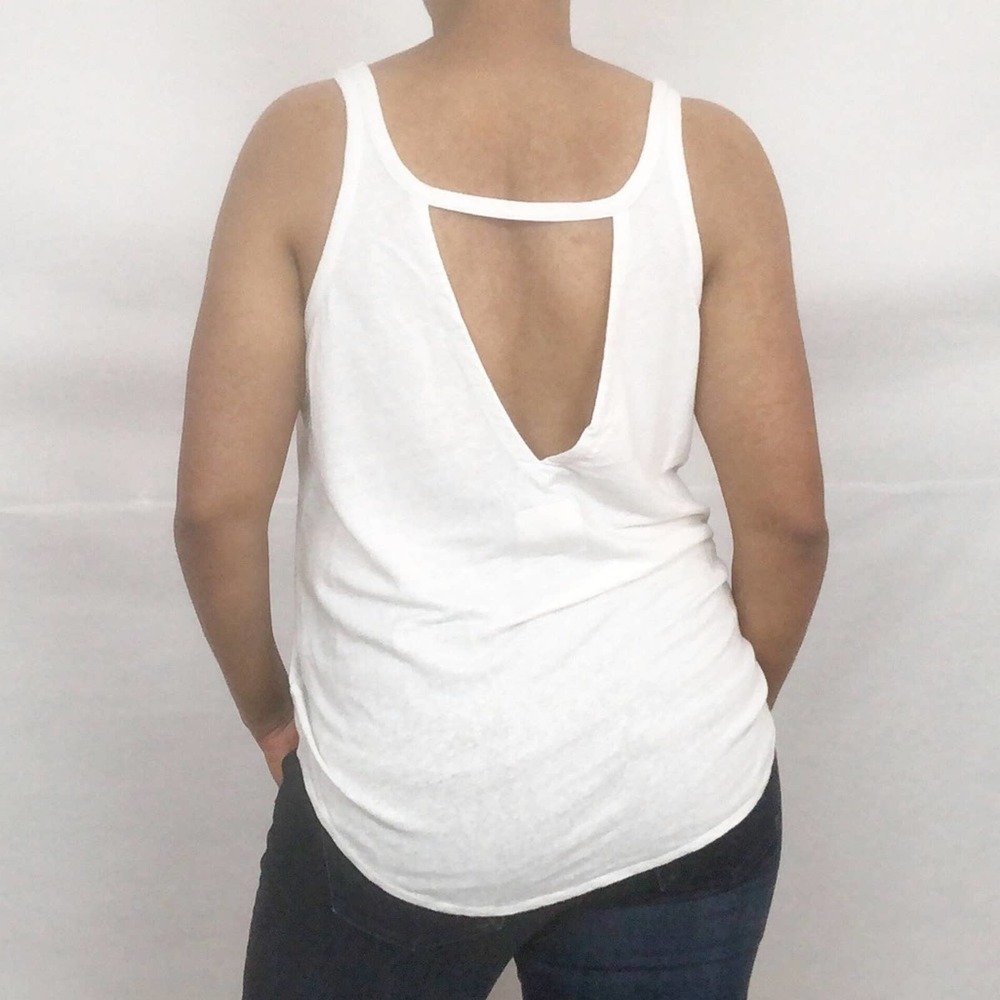 Chaser Open V Back Cut out White Tank NWT‎
